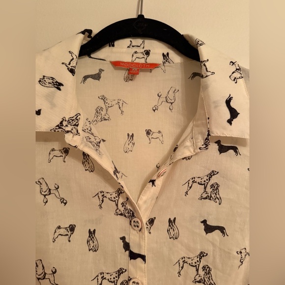 NWOT MODCLOTH Twist on Simple Cotton Oxford Top in Dogs 100% Cotton - Picture 5 of 8